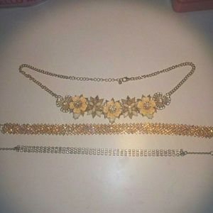 1 necklace, 2 chokers